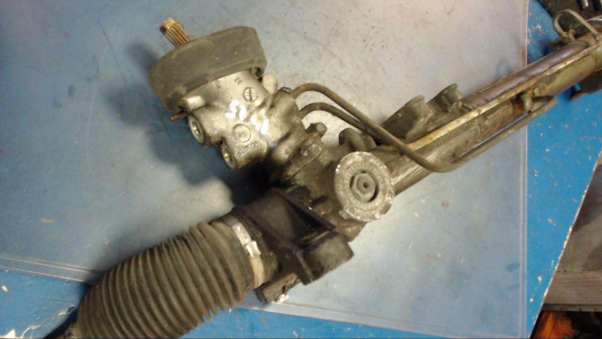 Steering rack VW GOLF IV (1J1) 1.6 VW 1J1422327 BParts