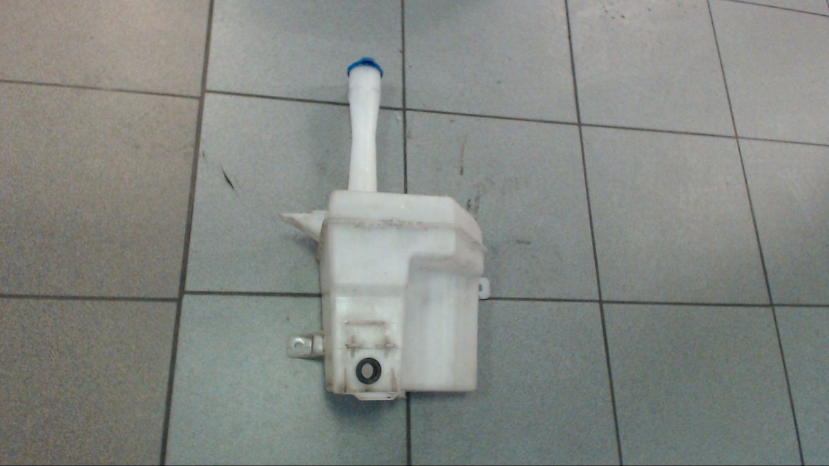 Windscreen washer tank HYUNDAI i30 (FD) 1.4 5889943 BParts