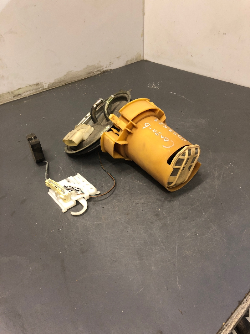Pompe à Essence Pour Opel Corsa D 1.2i Twinport - Réf. 13216318, Occasion Fonctionnelle