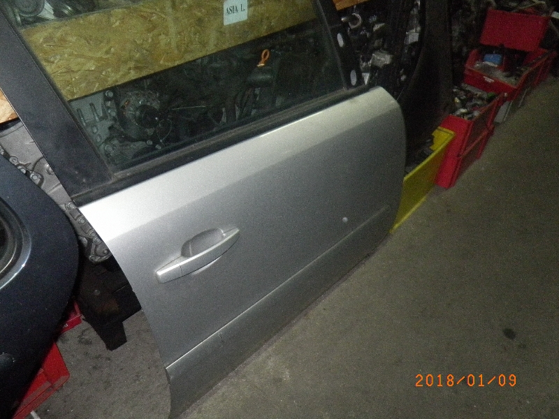Right Front Door Opel Zafira Zafira Family B A05 1 6 Cng Turbo M75 B Parts