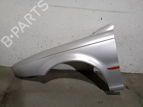 Voorscherm links JAGUAR X-TYPE I (X400) 2.5 V6 All-wheel Drive (196 hp) 31161728