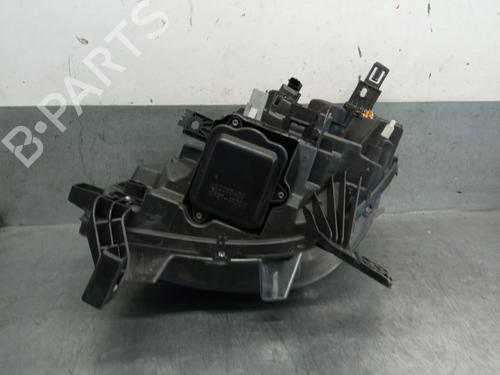 Right headlight SMART FORFOUR Hatchback (453) electric drive (453.091) | BP29501542C29 
