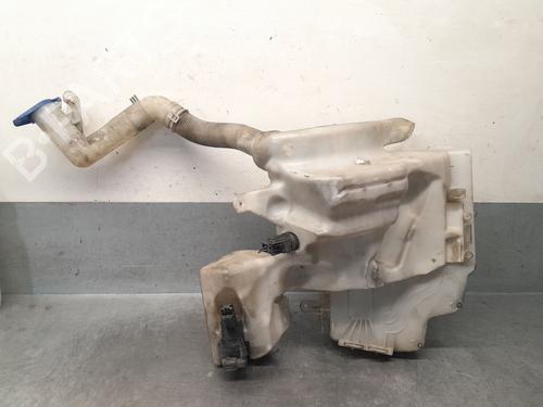 Used Windscreen washer tank Windscreen washer tank 37497297 37497297