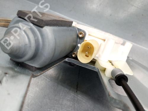 Front right window mechanism BMW 5 (E39) 520 i | BP29808600C23