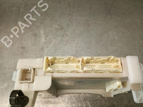 Fuse box TOYOTA YARIS (_P13_) 1.5 Hybrid (NHP130_, NHP130) | BP26918745E1 