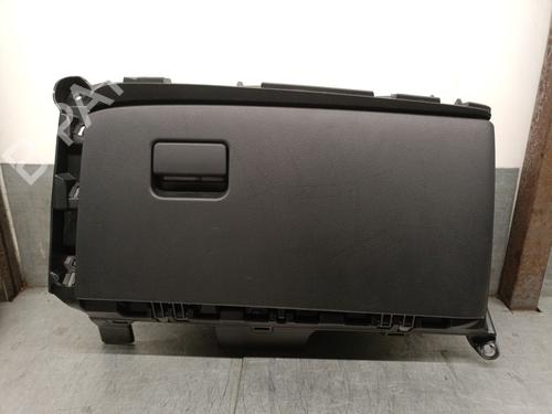 Used Glove box TOYOTA YARIS (_P21_, _PA1_, _PH1_) 1.5 Hybrid (MXPH11) (92 hp) 25237445