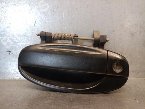 Used Front left exterior door handle Front left exterior door handle CHEVROLET AVEO / KALOS Hatchback (T200) 1.2 (72 hp) 35804795 35804795