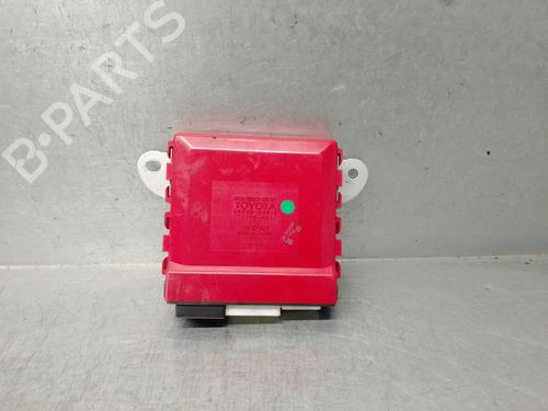Used Electronic module LEXUS IS II (_E2_) 220d (ALE20) (177 hp) 15131528