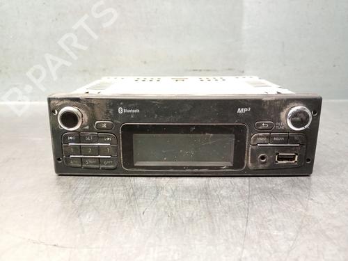 Used Radio RENAULT KANGOO Express (FW0/1_) 1.5 dCi 90 (FW0G, FW05