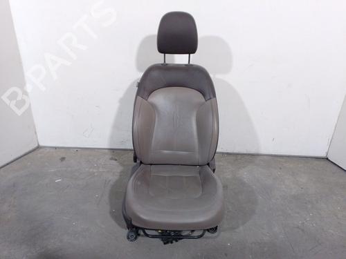 Sæde højre fortil HYUNDAI ix35 (LM, EL, ELH) 2.0 CRDi (136 hp) 27579070