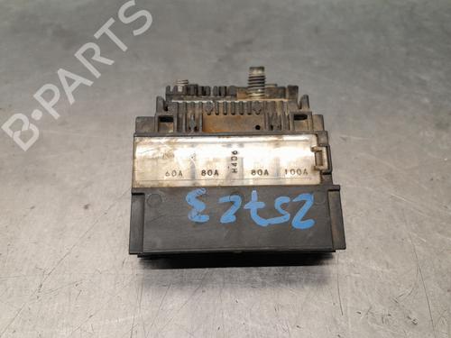 Used Fuse box Fuse box 36883037 36883037
