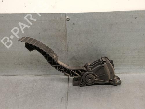 pedal-renault-laguna-ii-bg01_-2001-2002-2003-2004-2005-2006-2007-31827846 main image