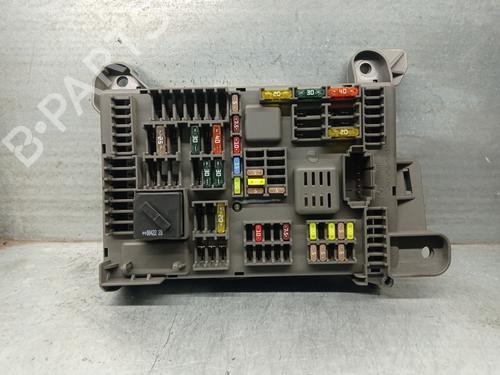 Used Fuse box BMW X5 (E70) xDrive 35 d (286 hp) 22740013