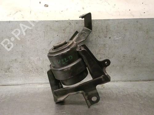 Used Engine mount TOYOTA COROLLA Verso (ZER_, ZZE12_, R1_) 2.2 D-4D (AUR10_, AUR10R) (177 hp) 31588089