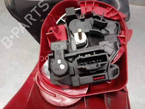 Right taillight PEUGEOT 206 Hatchback (2A/C) 1.4 i | BP25272691C35 