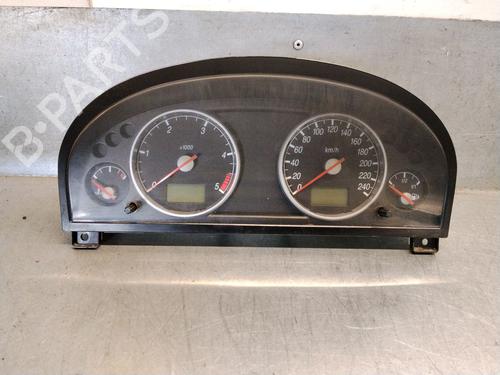 Used Instrument cluster Instrument cluster FORD MONDEO III Turnier (BWY) 2.0 TDCi (130 hp) 39592772 39592772