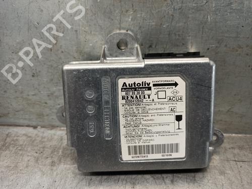 Airbag styreenhed RENAULT SCÉNIC II (JM0/1_) 1.9 dCi (JM0G, JM12, JM1G, JM2C) (120 hp) 14332700