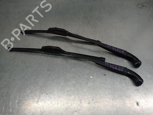 Used Front windshield wiper arm MINI MINI (R50, R53) One (90 hp) 26494927