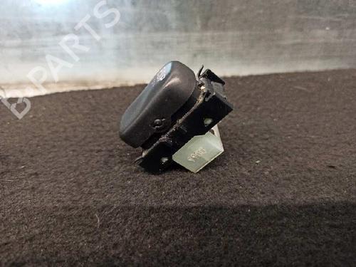 Switch MERCEDES-BENZ E-CLASS (W210) E 320 CDI (210.026) | BP20258555I30 