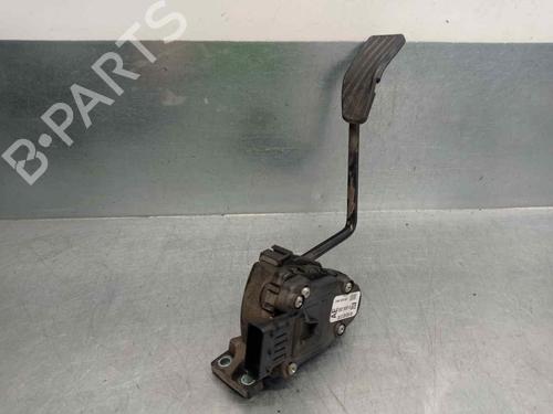Pedal SUZUKI SWIFT III (MZ, EZ) 1.3 DDiS (RS413D) (69 hp) 10522990