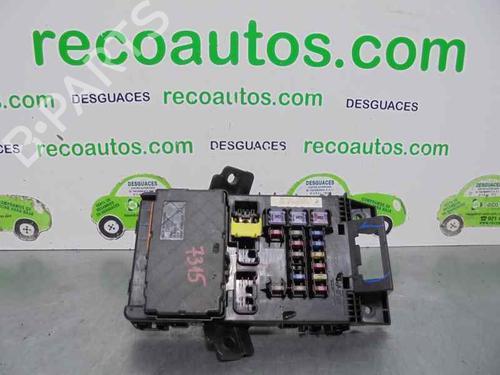 Used Fuse box TOYOTA AVENSIS (_T22_) 2.0 i (ST220_, ST220R) (128 hp) 2331240