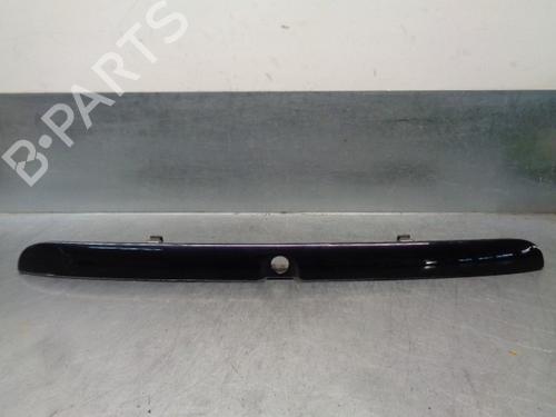 Trunk håndtak AUDI A3 (8L1) 1.9 TDI (110 hp) 8896465