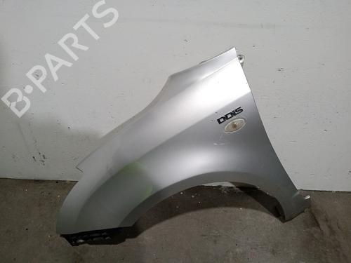 Guarda-lamas esquerdo SUZUKI SWIFT III (MZ, EZ) 1.3 DDiS (RS413D) (69 hp) 32146529