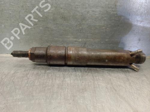 Spreder / Dyse VW PASSAT B5 (3B2) 1.9 TDI (115 hp) 15801696