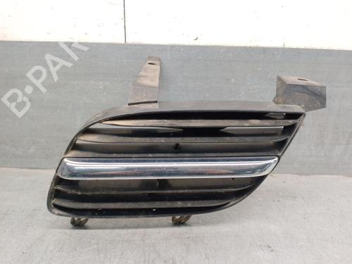 Grille NISSAN ALMERA II (N16) 2.2 Di (110 hp) 30906902