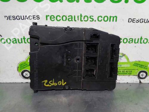 Used Fuse box RENAULT SCÉNIC II (JM0/1_) 1.6 (JM0C, JM0J, JM1B) (113 hp) 5671996