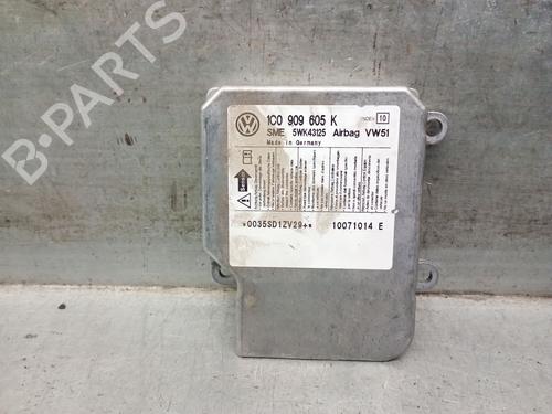 Airbag module VW POLO (9N_, 9A_) 1.4 16V (80 hp) 23197819