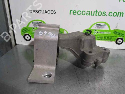 Used Engine mount DACIA SANDERO 1.2 16V (75 hp) 8761929