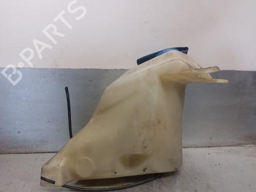 Used Windscreen washer tank VW POLO III (6N1) 60 1.4 (60 hp) 12453652