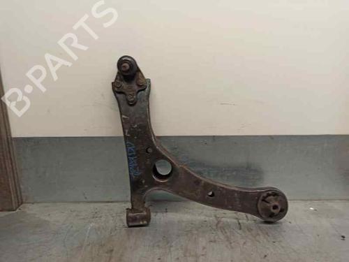 Used Right front suspension arm TOYOTA AVENSIS Saloon (_T25_) 2.0 VVT-i (AZT250_, AZT250R) (147 hp) 6714101