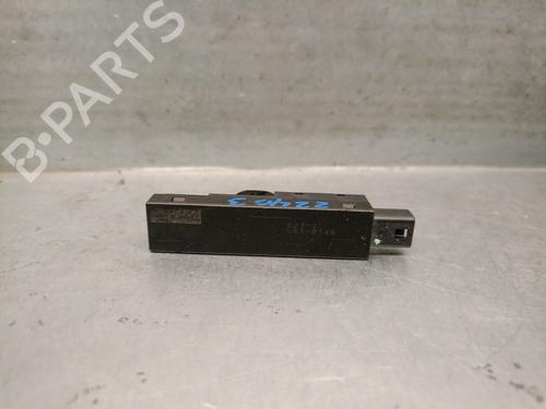 Antenne/Base LEXUS GS (_S19_) 450h (GRS191_, GWS191_) (296 hp) 24553718