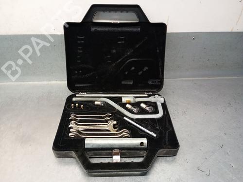 Used Jack Kit JAGUAR XJ 6 4.2 (205 hp) 26378126
