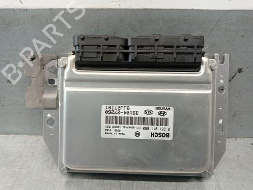Used Engine control unit (ECU) HYUNDAI TUCSON (JM) 2.0 CRDi (113 hp) 28690098