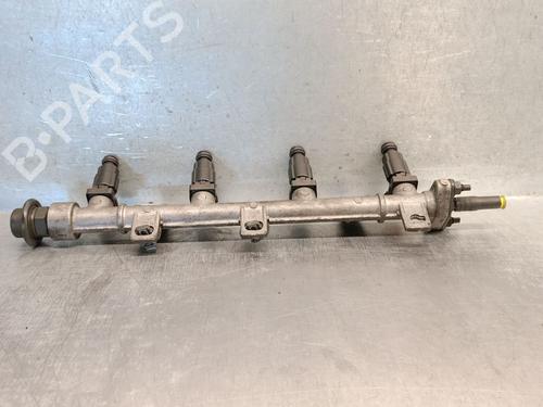 Injection rail HYUNDAI COUPE II (GK) 1.6 16V | BP28807004M98