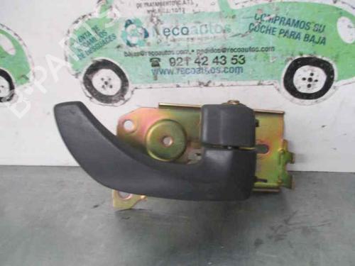 Used Front right interior door handle KIA SORENTO I (JC) 2.5 CRDi 4WD (140 hp) 3215852