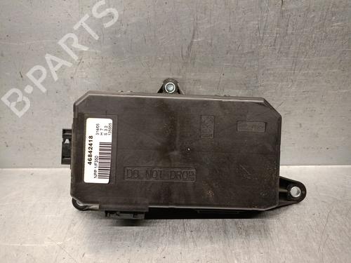 Dør styreenhed LANCIA MUSA (350_) 1.3 D Multijet (350.AXB11, 350.AXB1A) (70 hp) 22995355