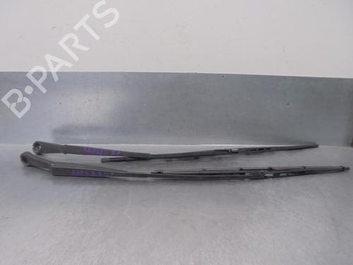 Used Front windshield wiper arm Front windshield wiper arm 17429132 17429132