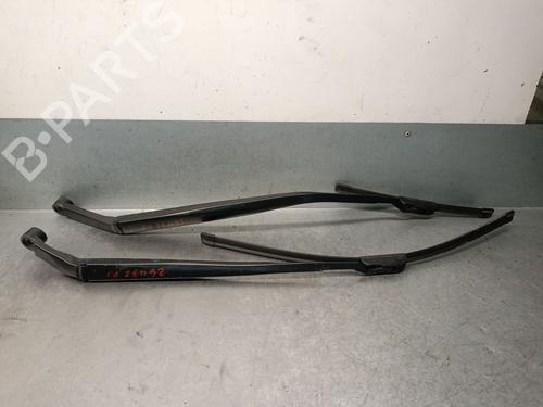 Used Front windshield wiper arm Front windshield wiper arm 38729177 38729177