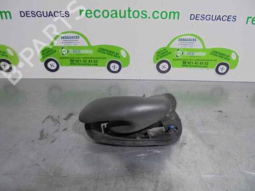 Used Front right interior door handle FIAT SEICENTO / 600 (187_) 1.1 (187AXB, 187AXB1A, 187AXC1A02) (54 hp) 3216935