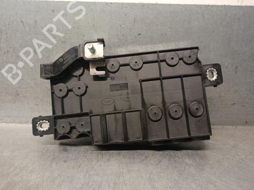 Fuse box LAND ROVER DEFENDER Station Wagon (L663) D250 MHEV 4x4 | BP30316445E1