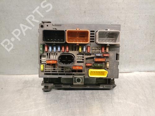 Used Fuse box PEUGEOT 3008 I MPV (0U_) 1.6 HDi (112 hp) 29708156
