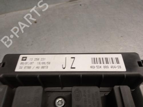 Fuse box OPEL ASTRA H (A04) 1.6 (L48) | BP27834182E1 