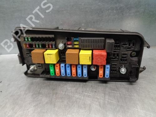 Used Fuse box OPEL VECTRA C GTS (Z02) [2002-2009]  8821607