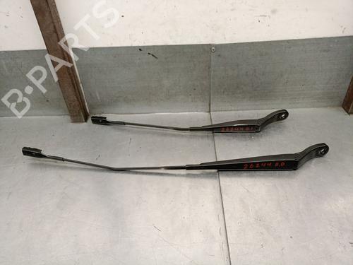 Used Front windshield wiper arm Front windshield wiper arm 38287420 38287420