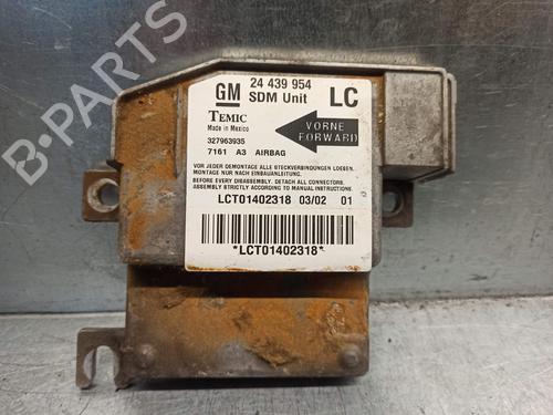 Airbag module OPEL CORSA C (X01) 1.2 (F08, F68) (75 hp) 9135537