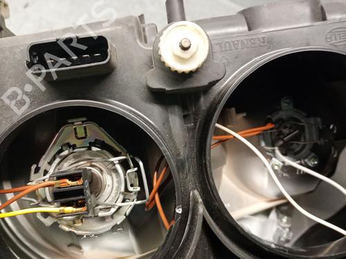 Right headlight RENAULT ESPACE IV (JK0/1_) 2.2 dCi (JK0H) | BP30711012C29